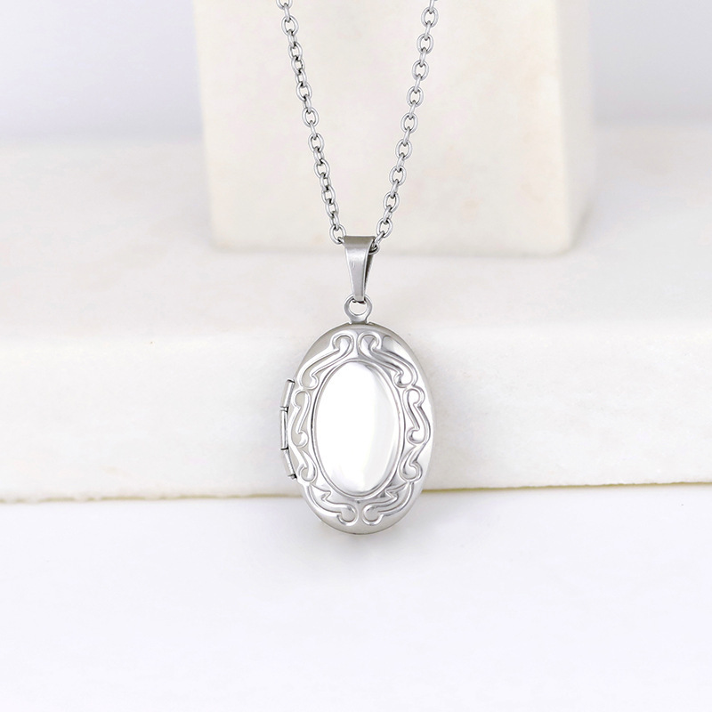 Colar Vintage Prateado com Pin - Heart Locket Necklace Photo avaliação e preço