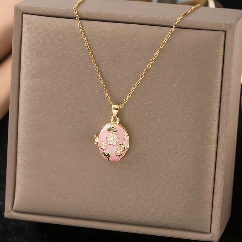 Colar com pingente de aço inox - Heart Locket Necklace Photo avaliação e preço