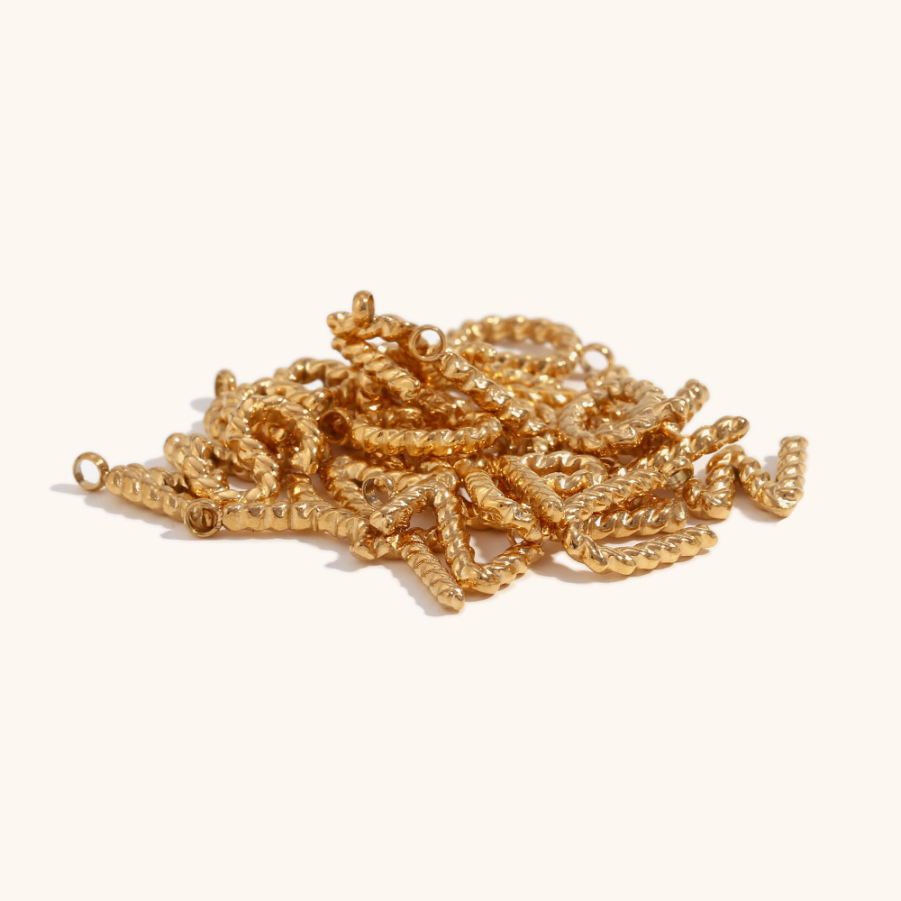 Colar personalizado com letras - Initial Letter Necklace 18K Gold avaliação e preço