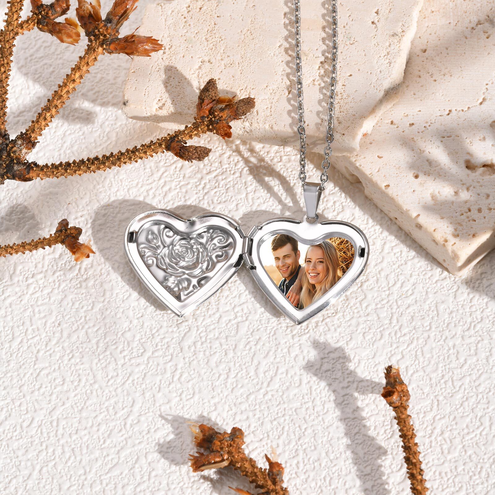 Colar com pingente de coração  - Custom Name Necklace Stainless Steel avaliação e preço