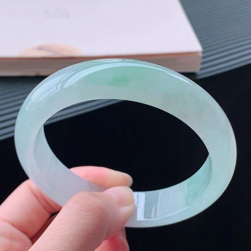 Pulseira de jadeíta translúcid - Bracelets avaliação e preço